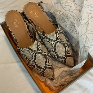 Crown Vintage Snake Skin Mules